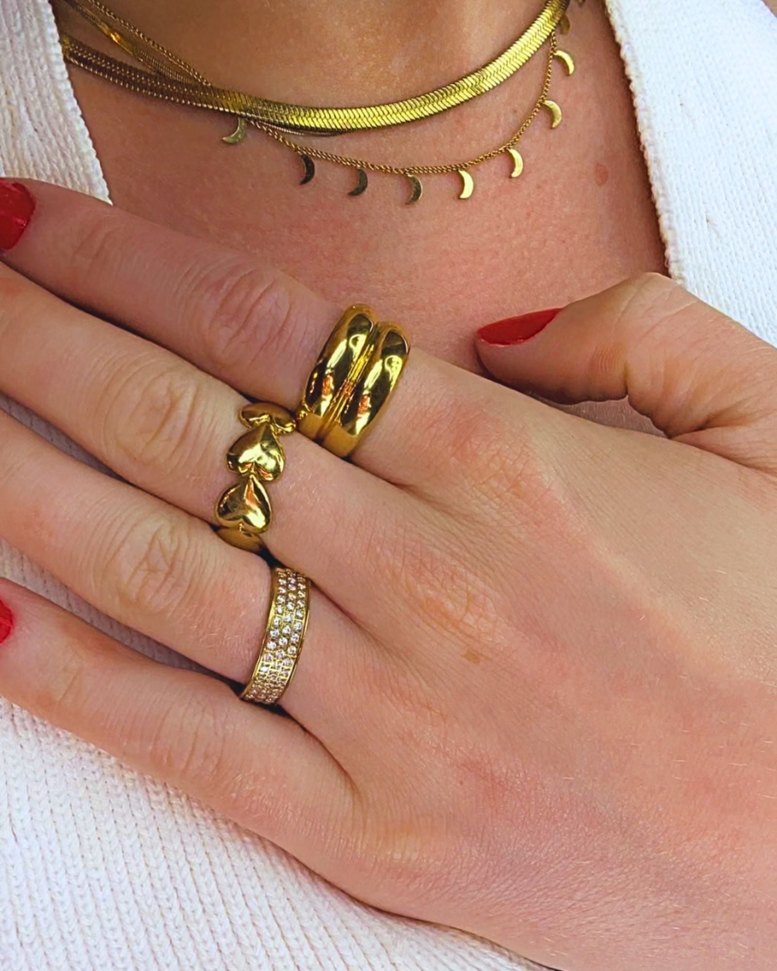 ÉTOILE PAVÉ RING