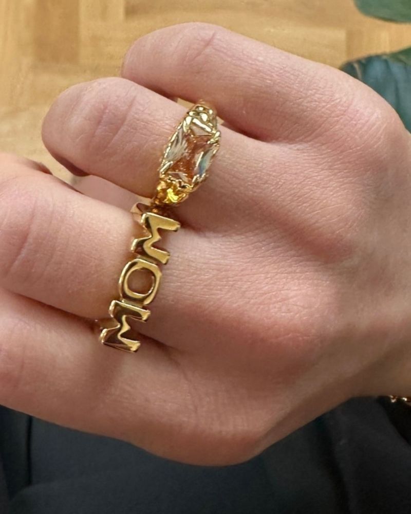 SIGNET MOM RING