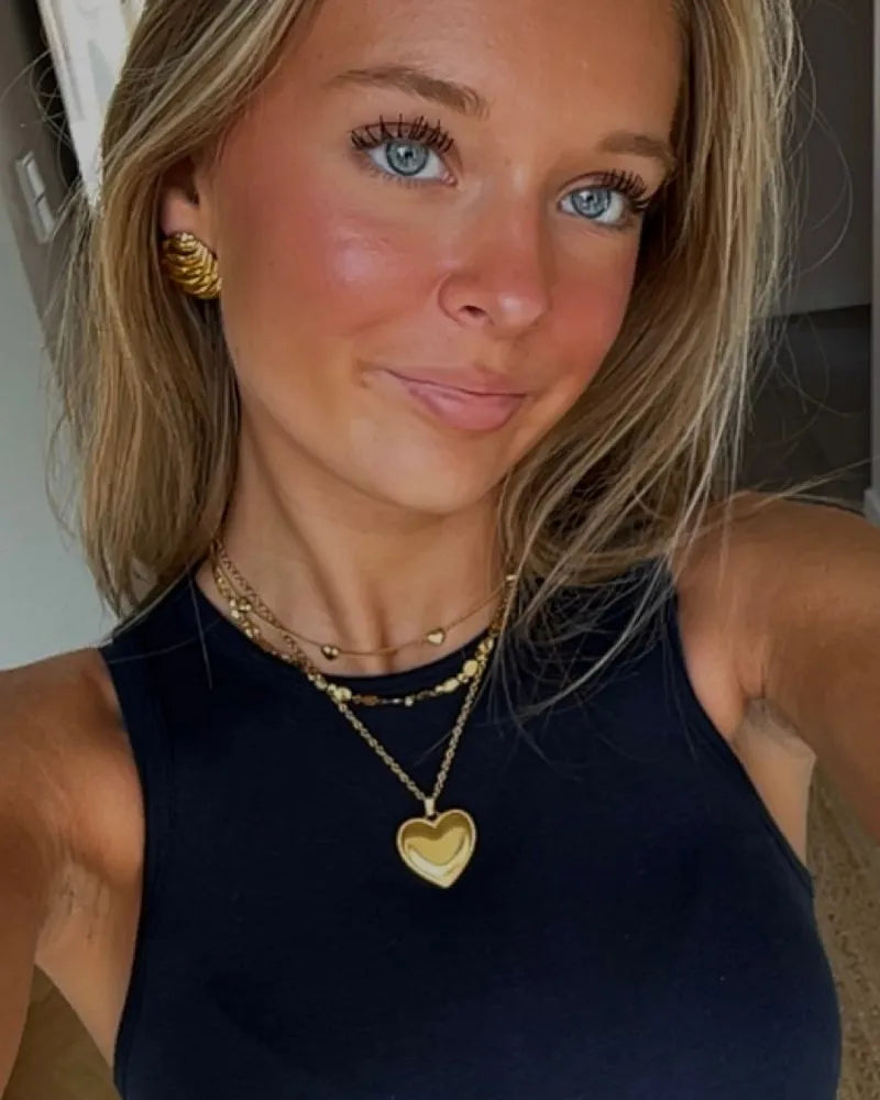 CÉLINE HALSKÆDE