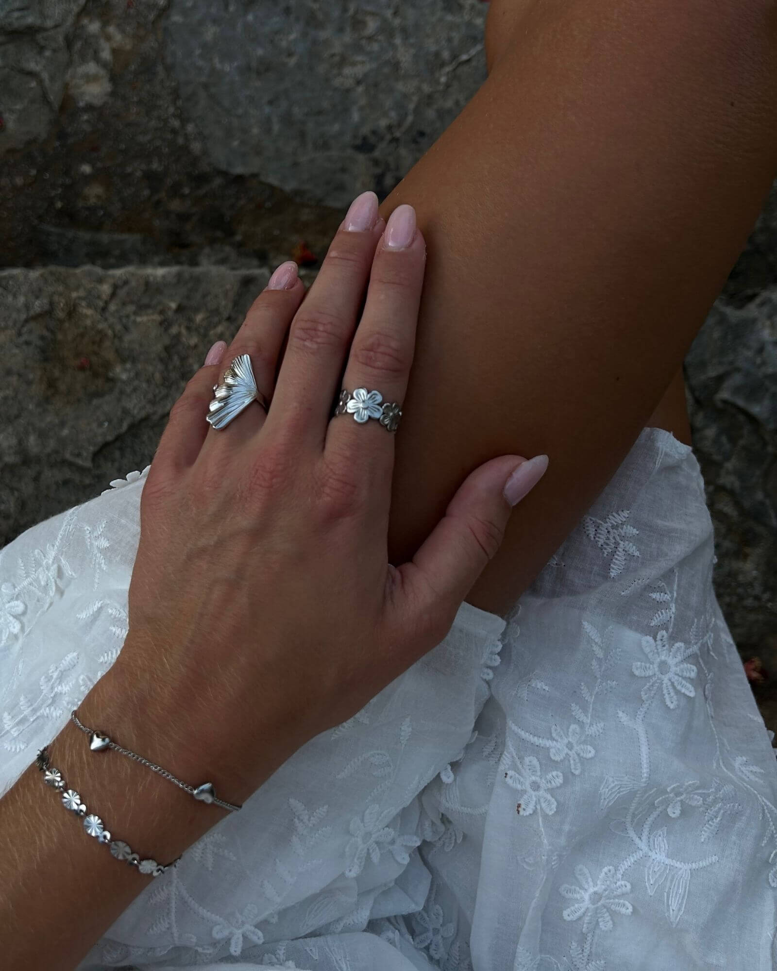 NAOMI RING