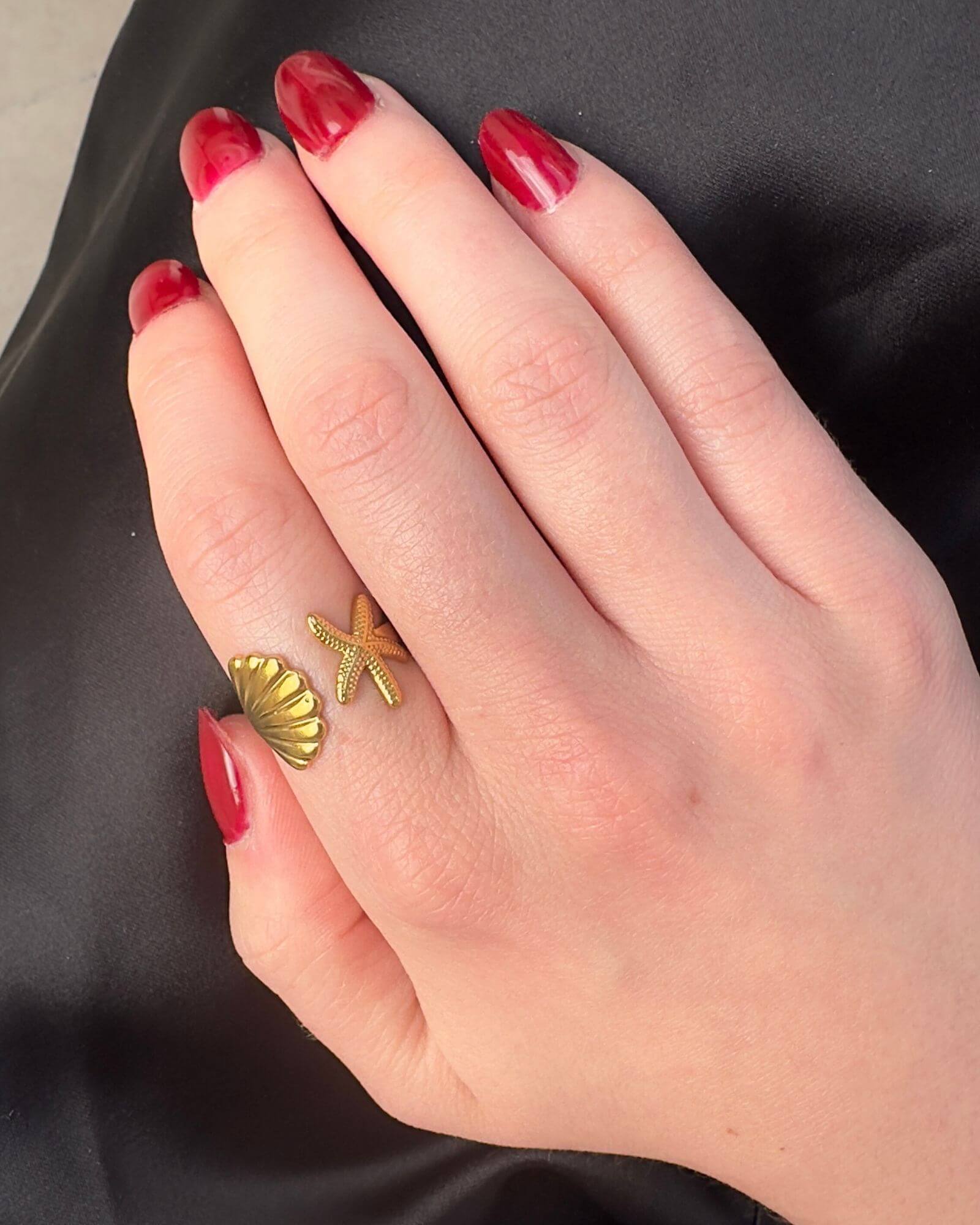 HANNAH RING